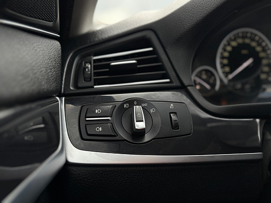 BMW 5 серии, 2013 года, пробег 259279 км