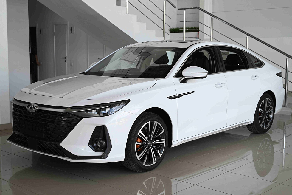 Chery Arrizo 8 Ультра Черный / Ultra Black, белый