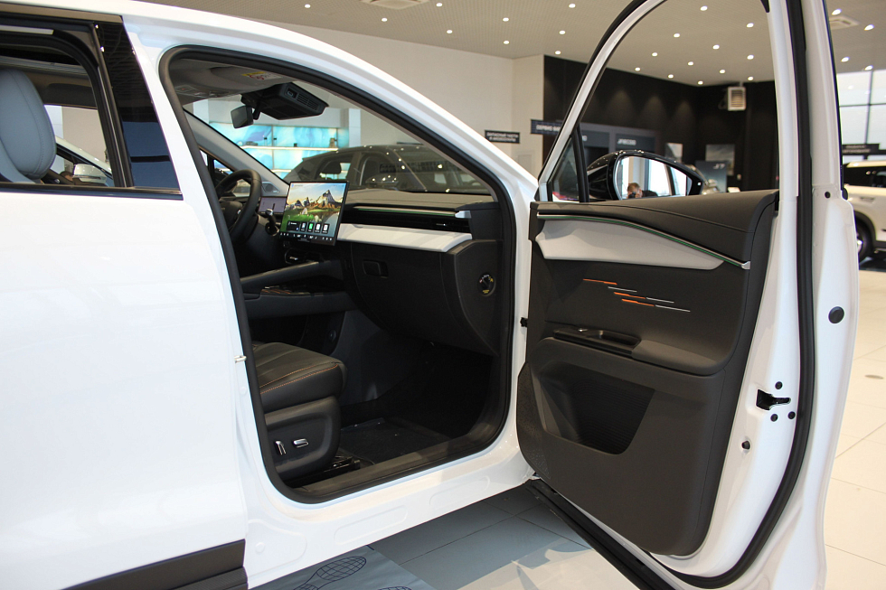 Omoda C5 Драйв, белый