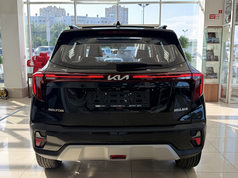 Kia Seltos Luxury Edition, черный