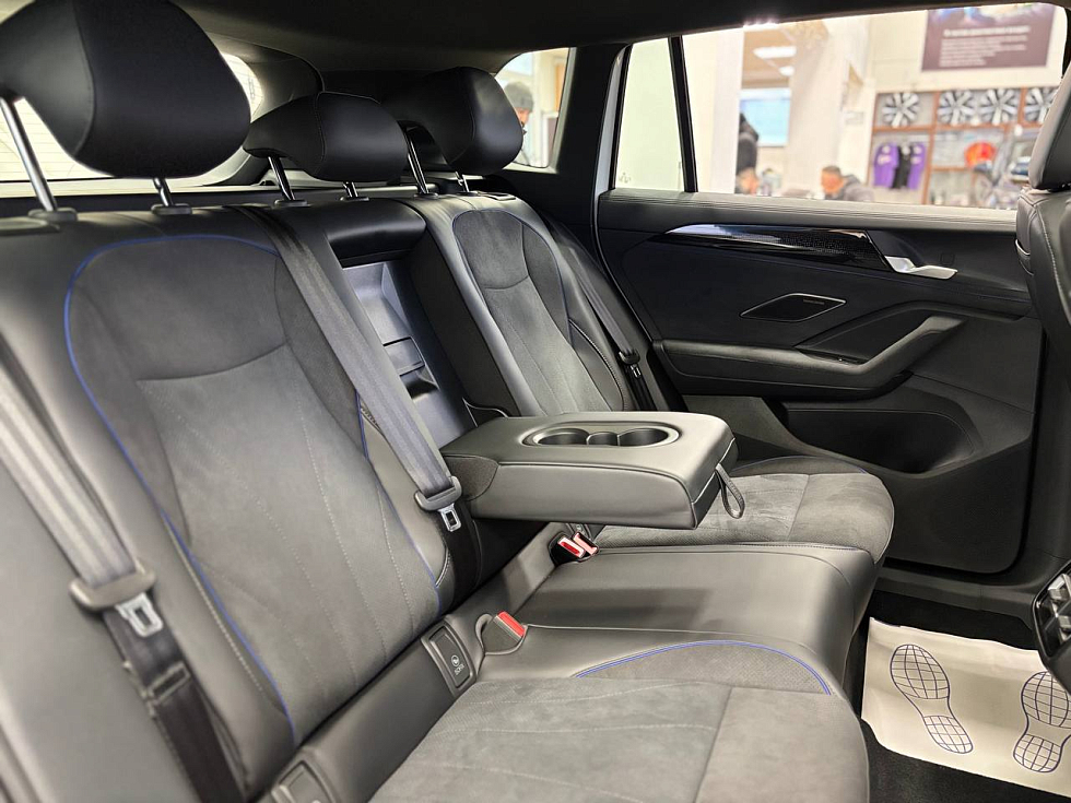 Volkswagen Tiguan R-Line Smart Leadership, белый