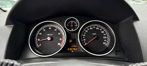 Opel Astra, 2014 года, пробег 233467 км