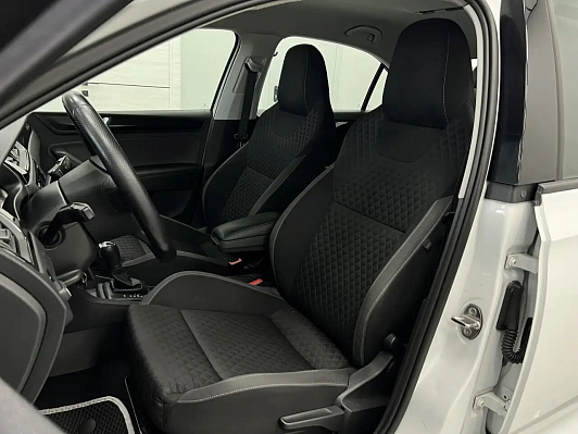 Skoda Rapid Ambition, 2017 года, пробег 169000 км