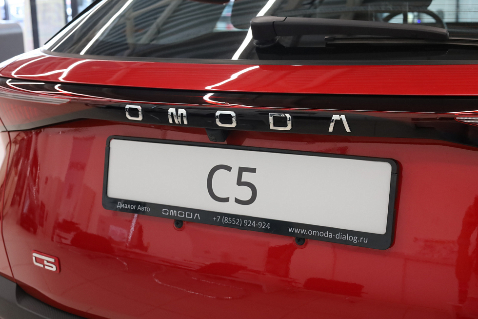 Omoda C5 Актив, красный