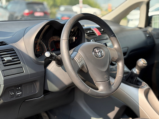 Toyota Auris, 2008 года, пробег 204203 км