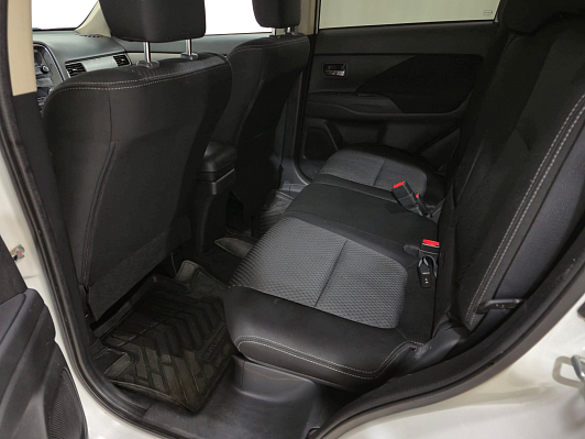 Mitsubishi Outlander Instyle, 2017 года, пробег 155464 км