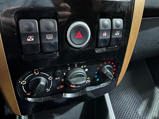 Lada (ВАЗ) Largus Luxe Glonass (7 мест) (2018-2019), 2018 года, пробег 100000 км