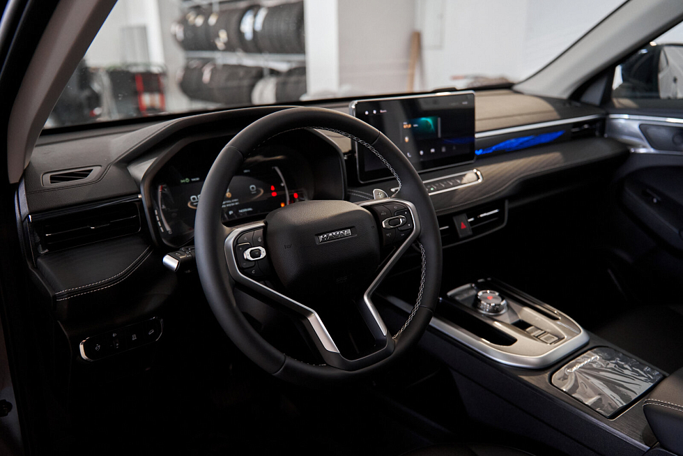 Haval Jolion Техно +, черный
