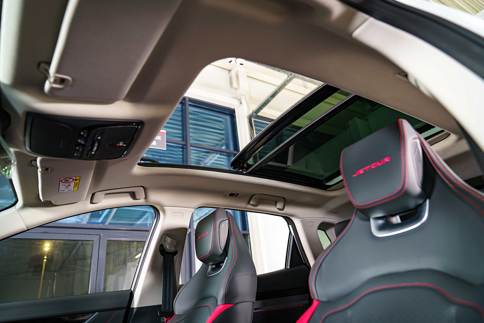Jetour Dashing Люкс, белый