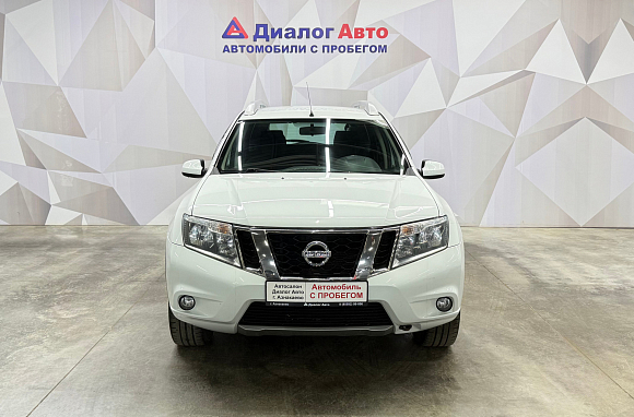 Nissan Terrano Comfort, 2016 года, пробег 141615 км