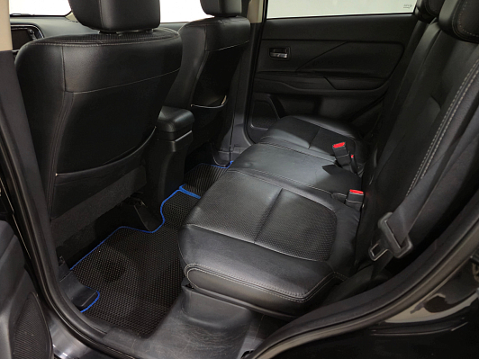 Mitsubishi Outlander Ultimate, 2014 года, пробег 225319 км