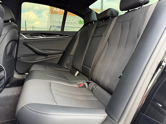 BMW 5 серии 520d Sport Line, 2018 года, пробег 124000 км