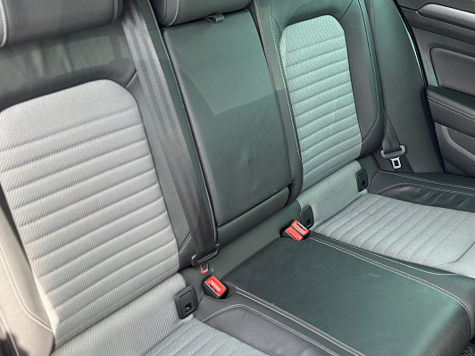 Volkswagen Passat, 2019 года, пробег 241690 км