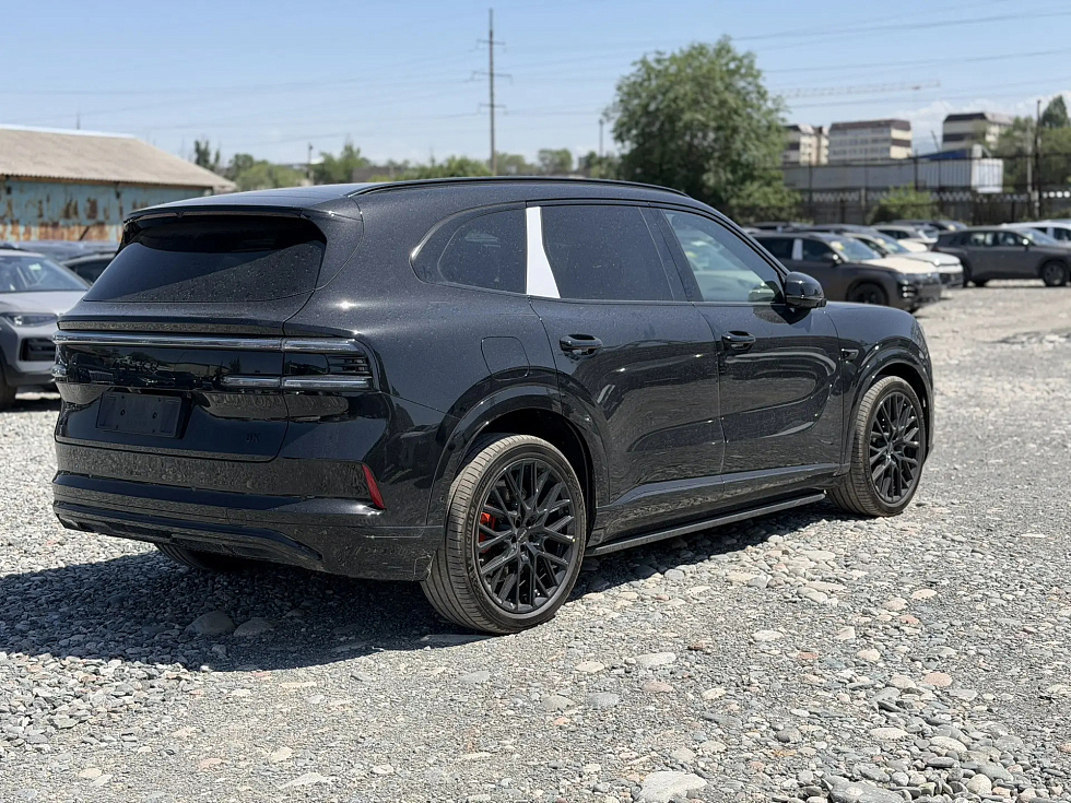 Zeekr 8X Ultra, черный