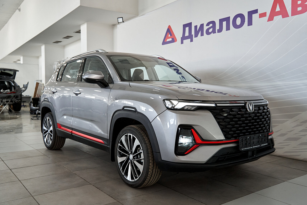 Changan CS35 Plus Техно, серебряный