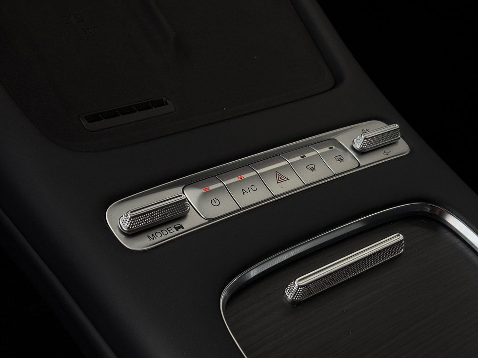 Omoda C7 , зеленый