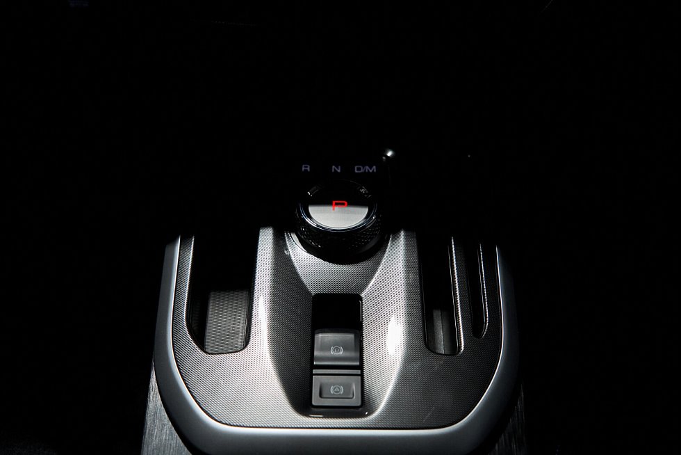 Haval Jolion Оптимум, красный