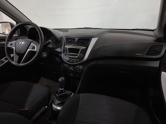 Hyundai Solaris Comfort, 2015 года, пробег 117638 км