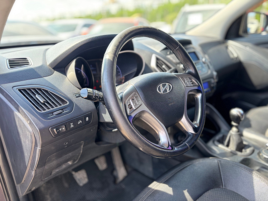 Hyundai ix35, 2010 года, пробег 278674 км