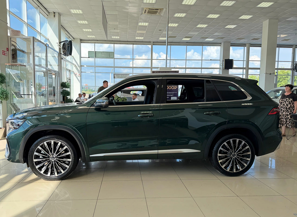 Geely Monjaro Flagship (2023-2025), зеленый