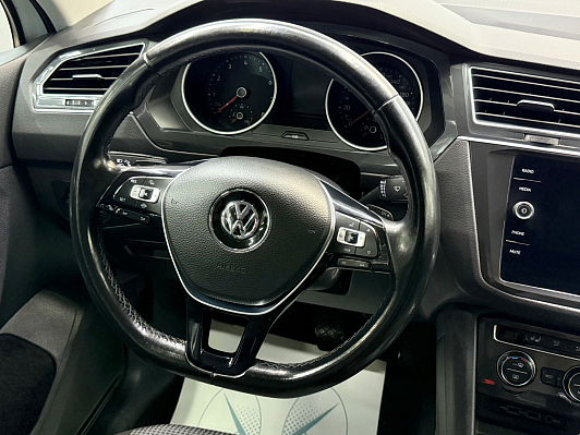 Volkswagen Tiguan CONNECT, 2020 года, пробег 111189 км