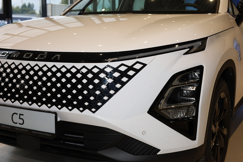 Omoda C5 Актив, белый