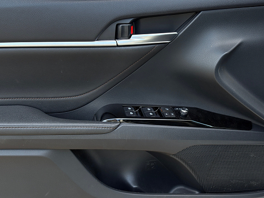 Toyota Camry Элеганс Safety, 2019 года, пробег 92410 км