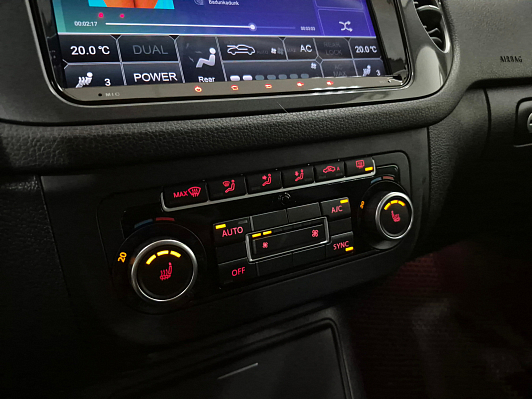 Volkswagen Tiguan, 2014 года, пробег 149931 км