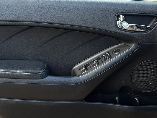 Kia Cerato Prestige, 2015 года, пробег 202632 км