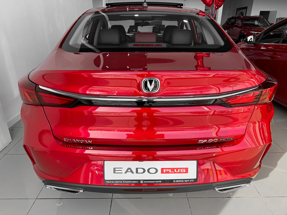 Changan Eado Plus Техно, красный