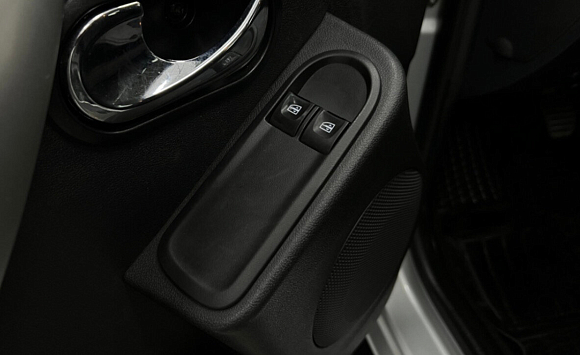 Nissan Terrano Comfort, 2019 года, пробег 87000 км