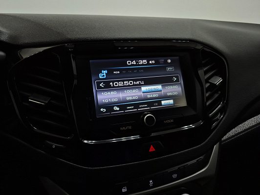 Lada (ВАЗ) Vesta Luxe Prestige, 2019 года, пробег 84533 км