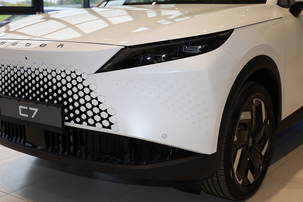 Omoda C7 Стиль, белый