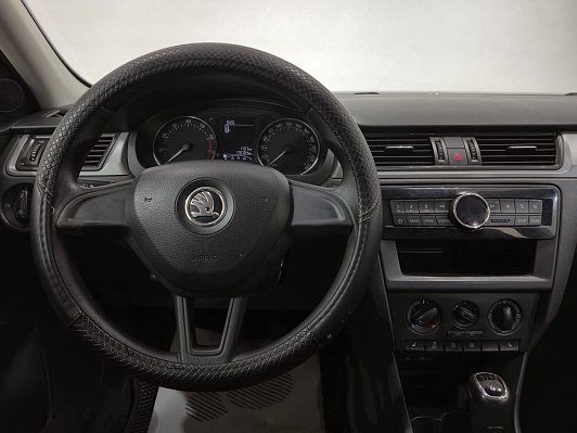 Skoda Rapid Ambition, 2016 года, пробег 175200 км