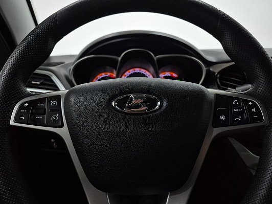 Lada (ВАЗ) Vesta Luxe Prestige, 2019 года, пробег 84533 км