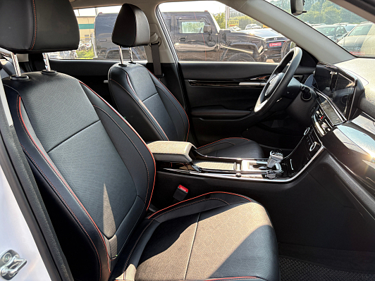 Kia Seltos Premium Edition, 2024 года, пробег 27105 км
