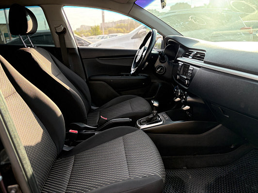 Kia Rio Luxe RED Line, 2018 года, пробег 200171 км