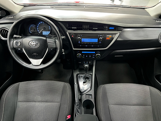 Toyota Auris, 2013 года, пробег 179650 км