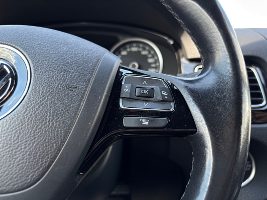 Volkswagen Touareg Wolfsburg Edition, 2017 года, пробег 185388 км