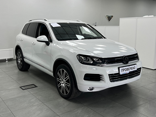 Volkswagen Touareg, 2012 года, пробег 180889 км
