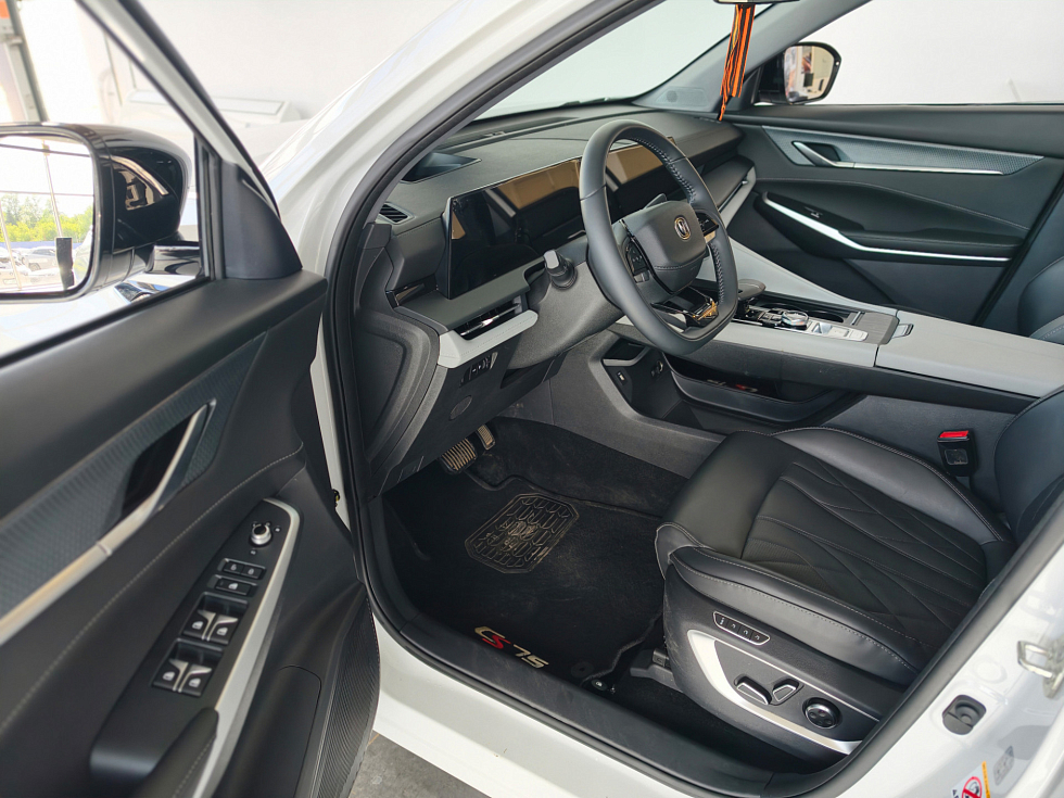 Changan CS75 Plus Техно, белый