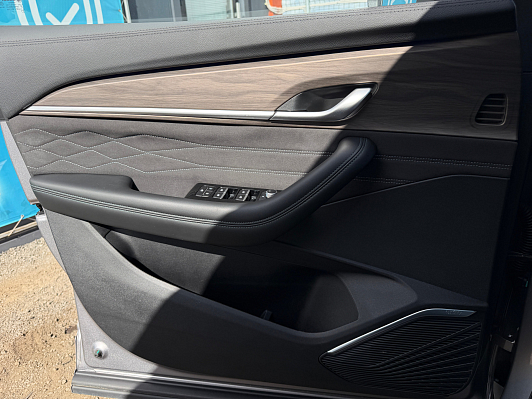 Geely Monjaro, 2025 года, пробег 11500 км