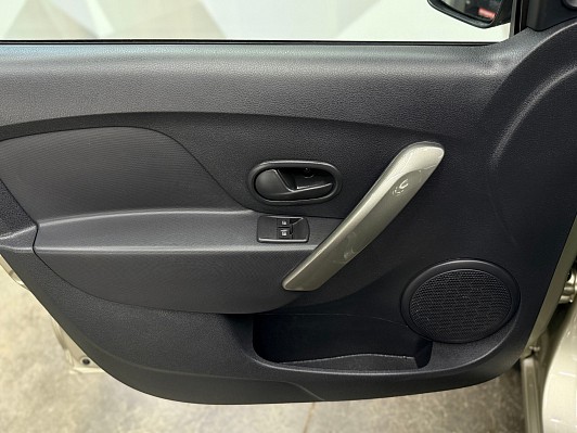 Renault Sandero Drive, 2020 года, пробег 58301 км