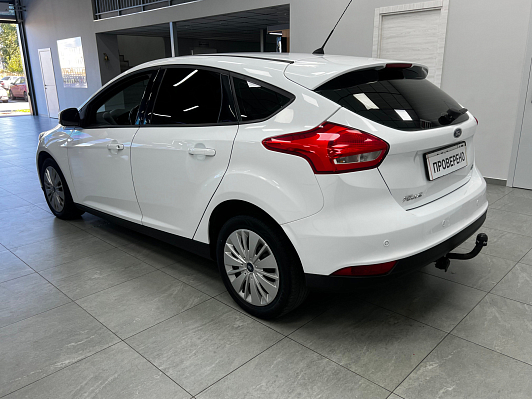 Ford Focus SYNC Edition, 2015 года, пробег 98246 км