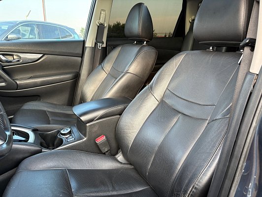 Nissan X-Trail LE, 2015 года, пробег 244320 км
