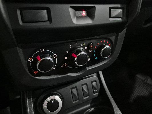 Renault Duster Life, 2016 года, пробег 211240 км