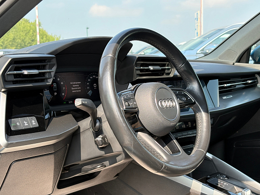 Audi A3 Young, 2021 года, пробег 116297 км