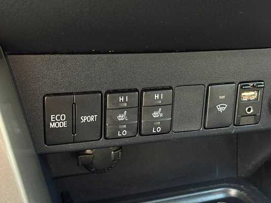 Toyota RAV4, 2013 года, пробег 318237 км