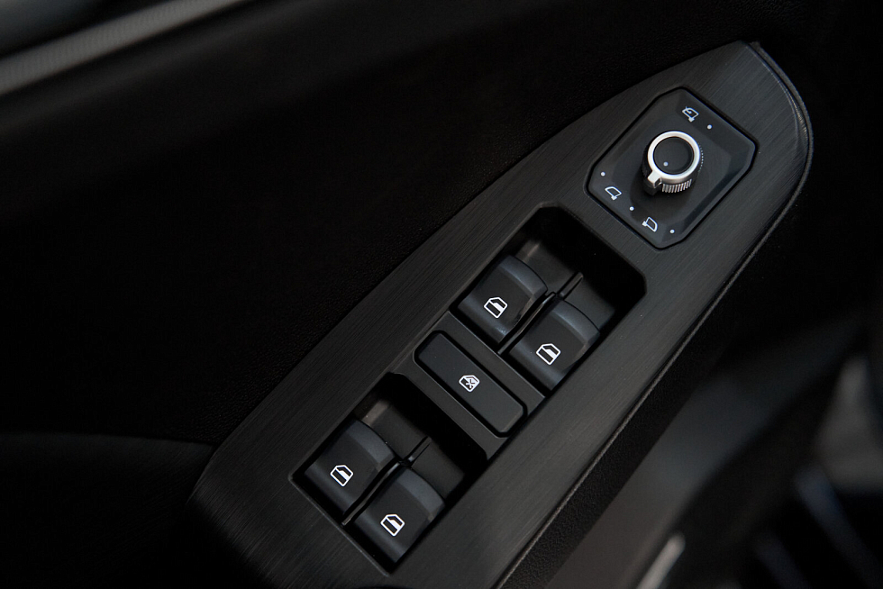 Haval Jolion Техно +, черный