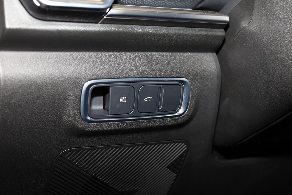 Jaecoo J7 Urban, серебряный